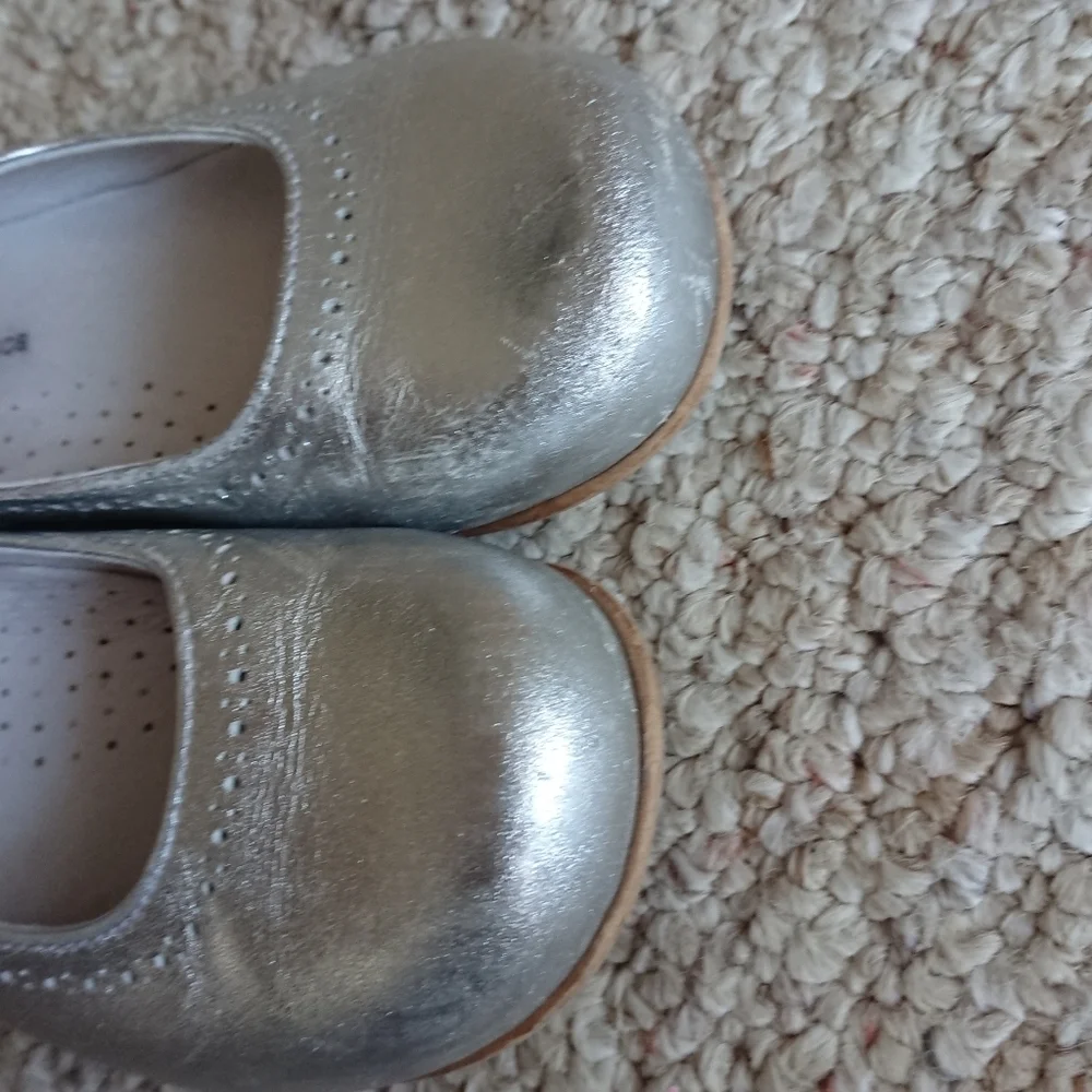 Children's Classics Silver Leather Mary Jane Shoes size 10